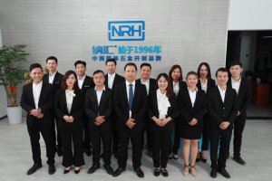 坚持品牌，智赢未来——粉色视频WWW在线观看下载20...